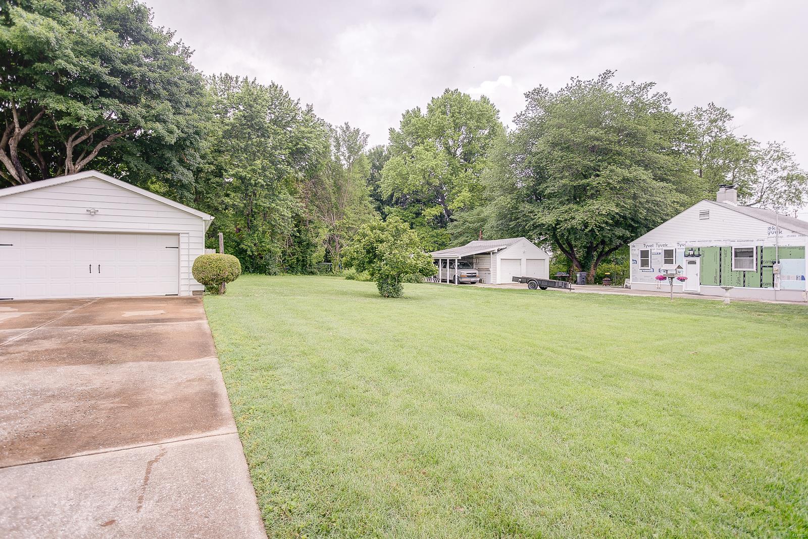 417 St Clair Road Fairview Heights, IL 62208 - Photo 37 of 41