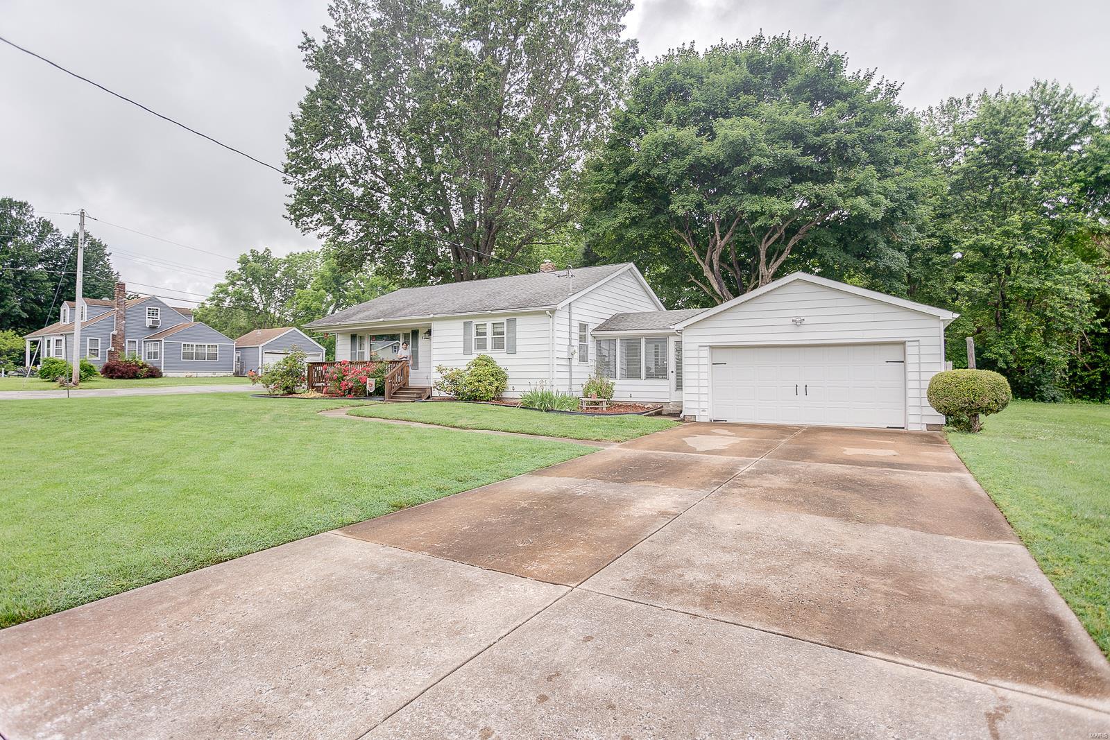 417 St Clair Road Fairview Heights, IL 62208 - Photo 38 of 41