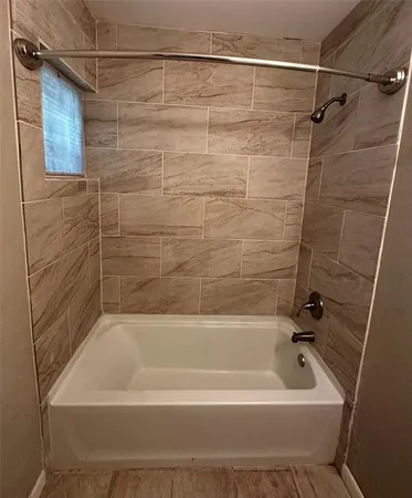 $213,300 | 400 East Liberty Street, Pilot Point, TX 76258