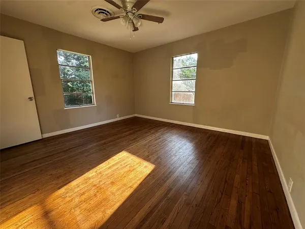 $213,300 | 400 East Liberty Street, Pilot Point, TX 76258