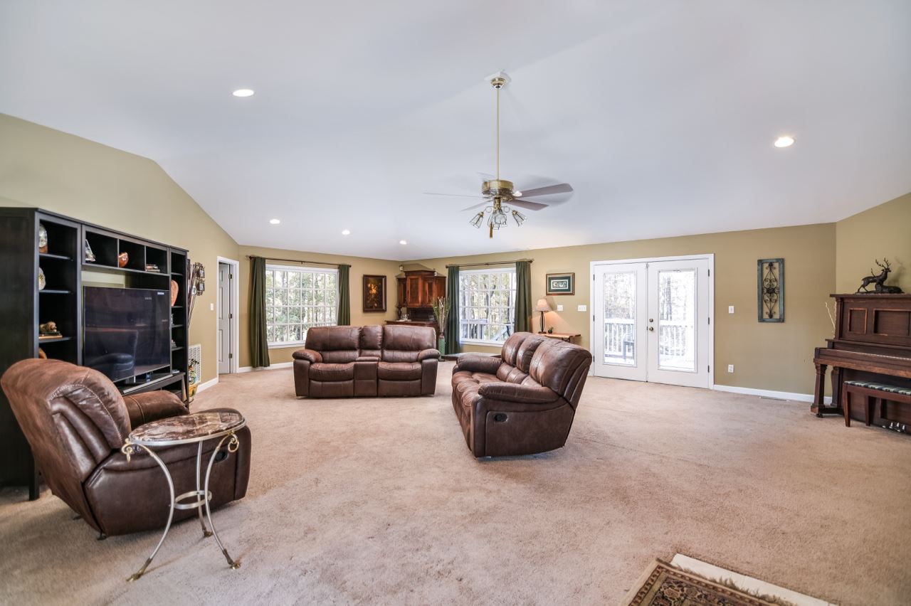 341 South Hammett Road Duncan, SC 29651 - Photo 8 of 36 Gallery Image 8