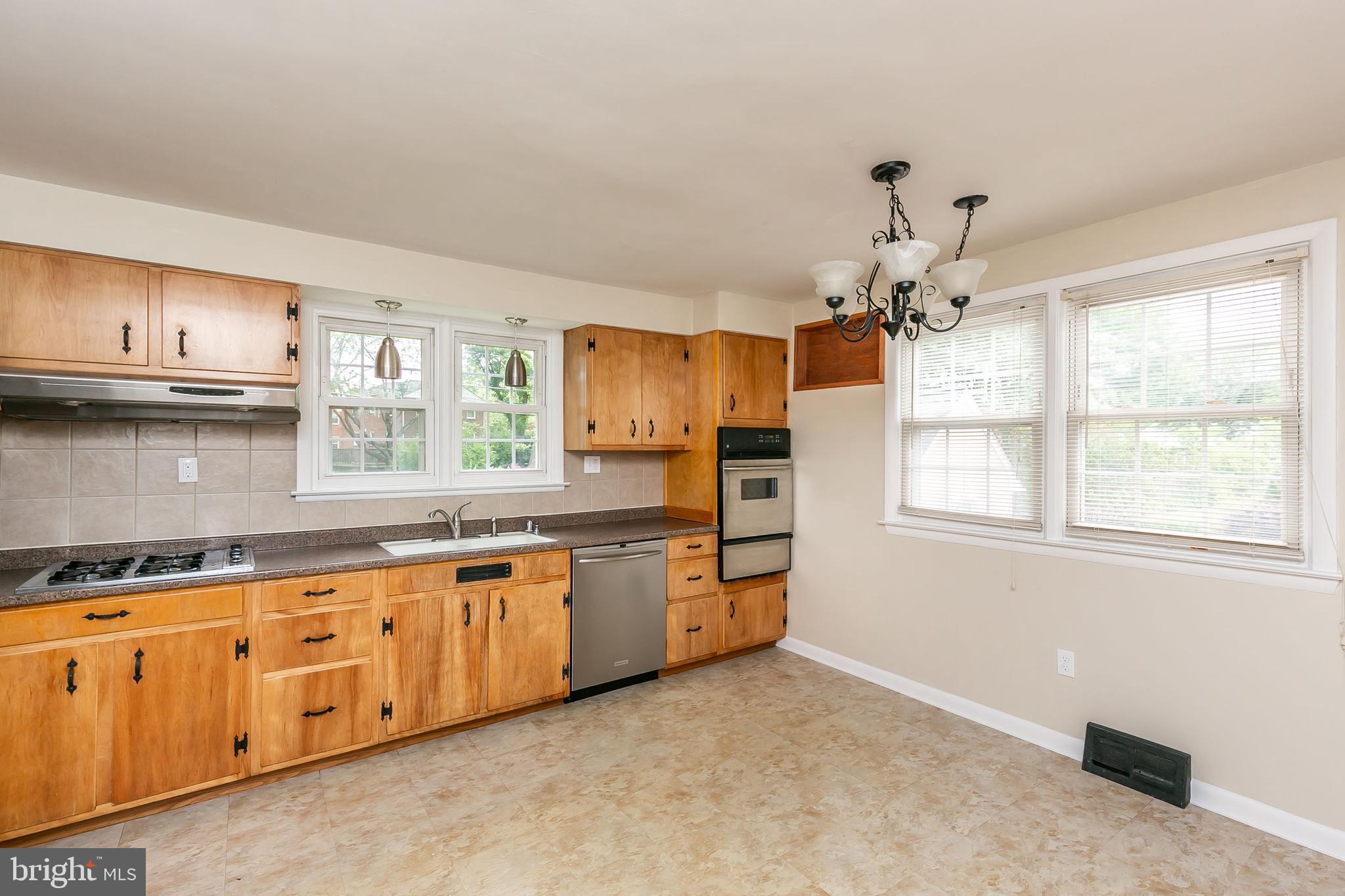 2610 Rader Avenue Baltimore, MD 21234 - Photo 12 of 48 Gallery Image 12