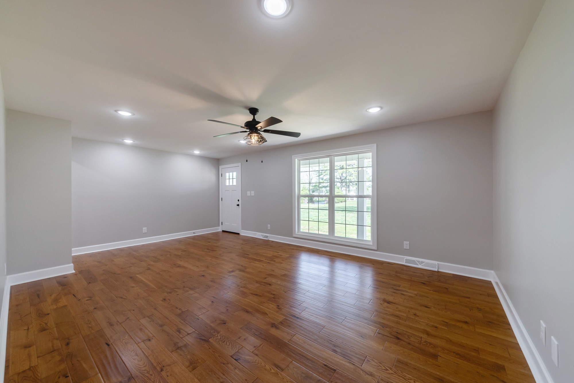 2665 Clanton Road Lawrenceburg, TN 38464 - Photo 11 of 34