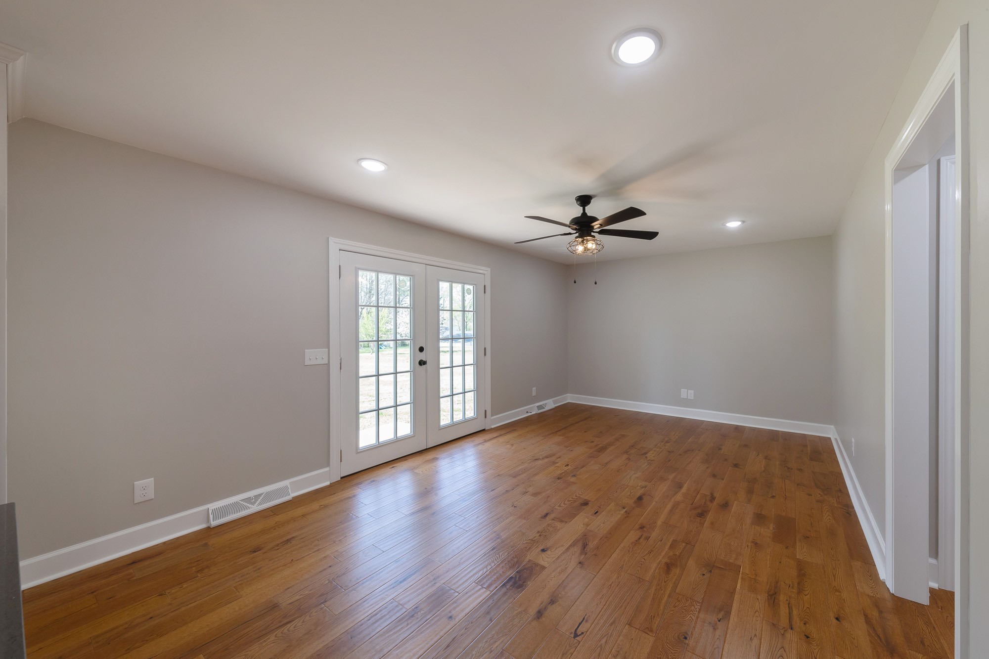 2665 Clanton Road Lawrenceburg, TN 38464 - Photo 15 of 34
