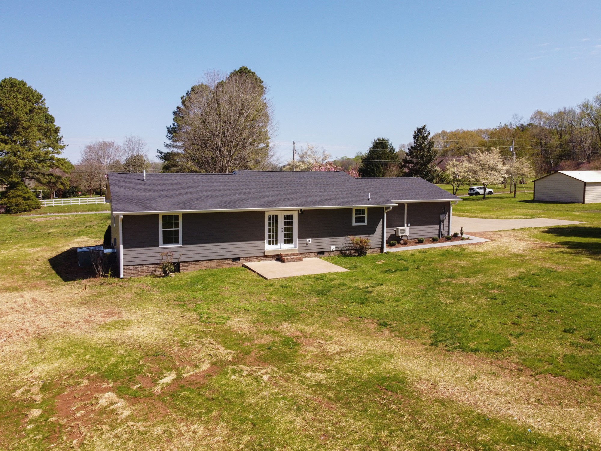 2665 Clanton Road Lawrenceburg, TN 38464 - Photo 5 of 34