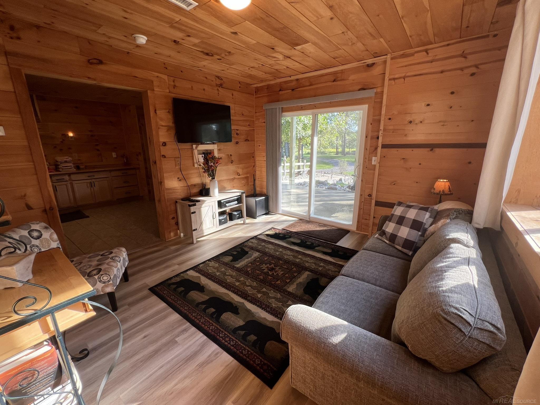 10406 Pollard Road Haslett, MI 48840 - Photo 20 of 35 Gallery Image 20