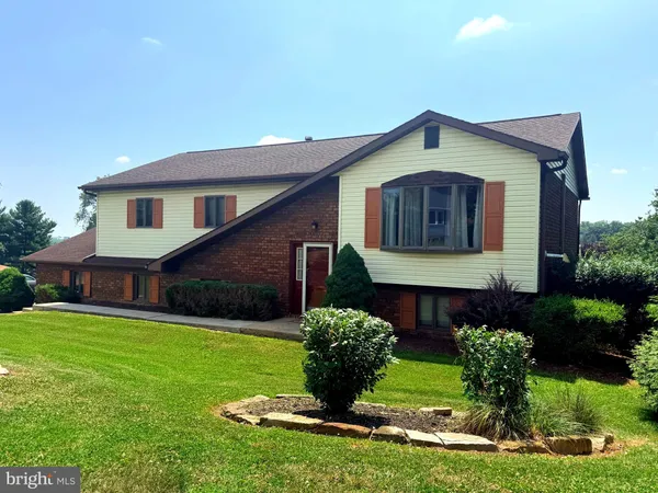 $489,900 | 7 Oliver Drive, Quarryville, PA 17566
