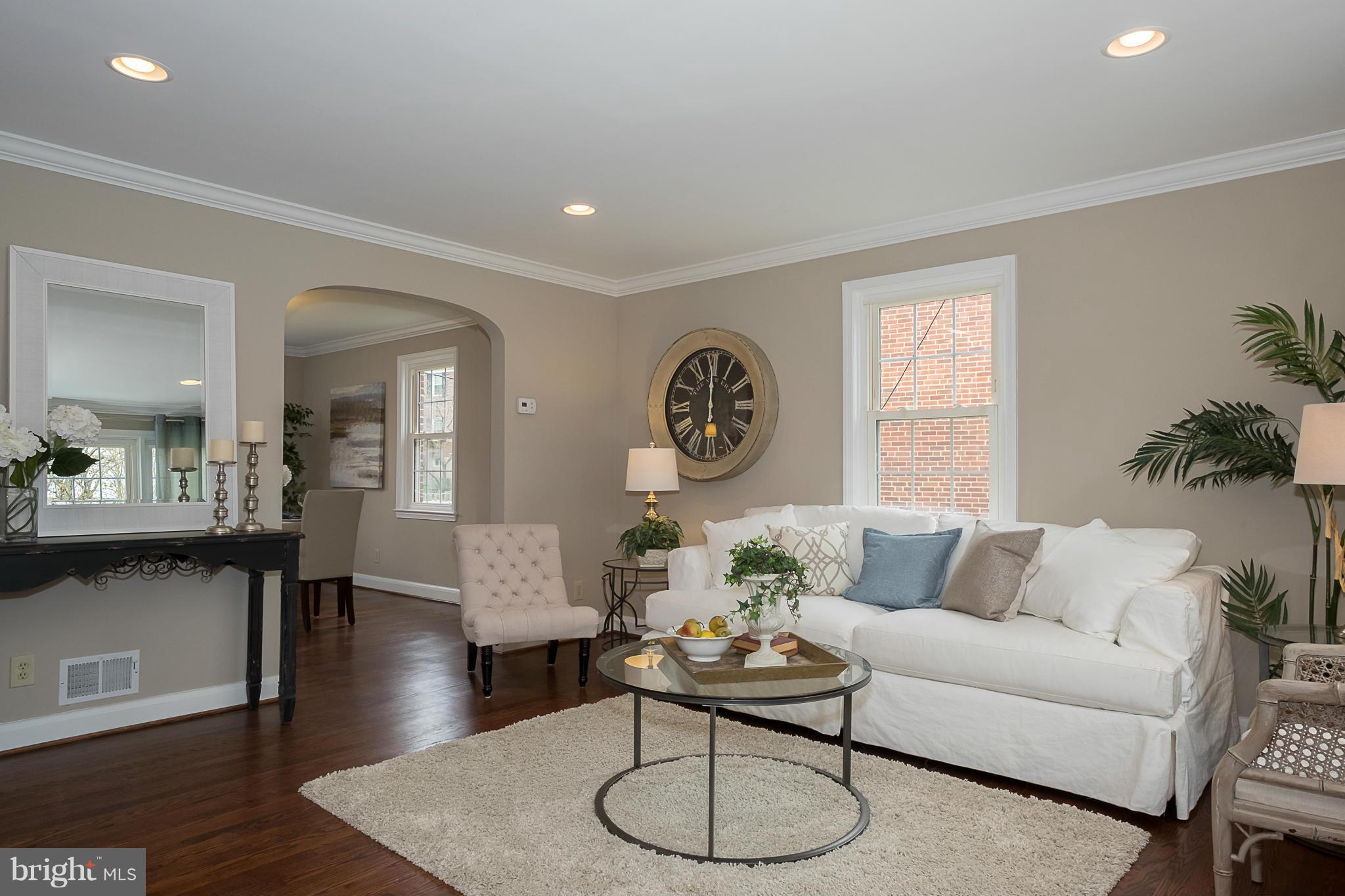 193 Stanmore Road Baltimore, MD 21212 - Photo 2 of 26 Living Room