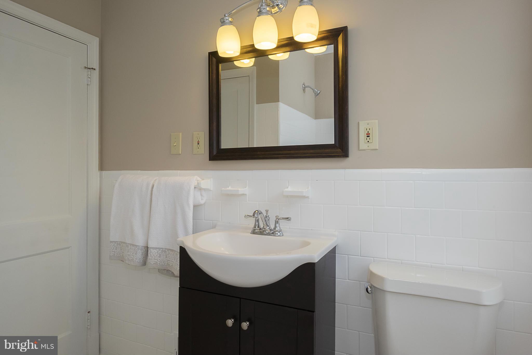 193 Stanmore Road Baltimore, MD 21212 - Photo 12 of 26 Bath