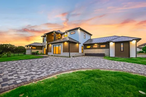 $1,549,000 | 1806 Lauren Drive, Spicewood, TX 78669