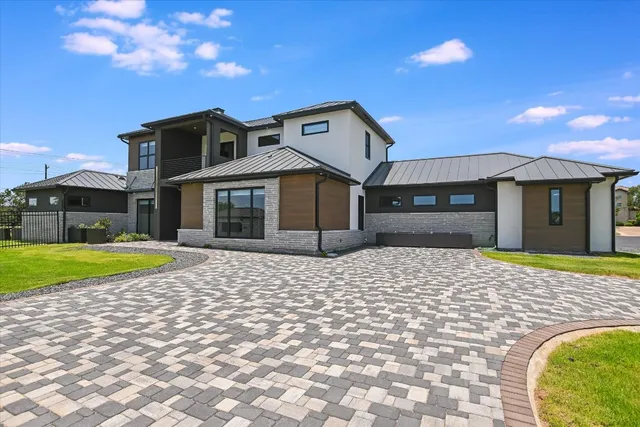 $1,549,000 | 1806 Lauren Drive, Spicewood, TX 78669