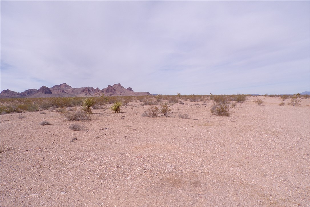 Lot 8 South Hopi Road Golden Valley, AZ 86413 - Photo 11 of 22 View