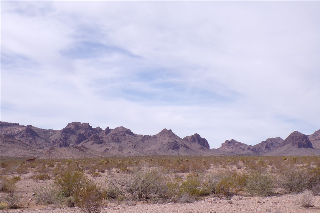 Lot 8 South Hopi Road Golden Valley, AZ 86413 - Photo 14 of 22 View