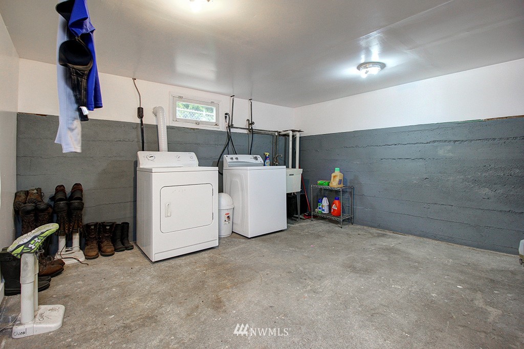 438 Southwest 4th Place Renton, WA 98057 - Photo 22 of 25