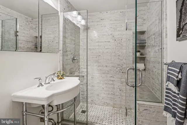 $215,000 | 3900 Tunlaw Road Northwest, Unit 518, Washington, DC 20007