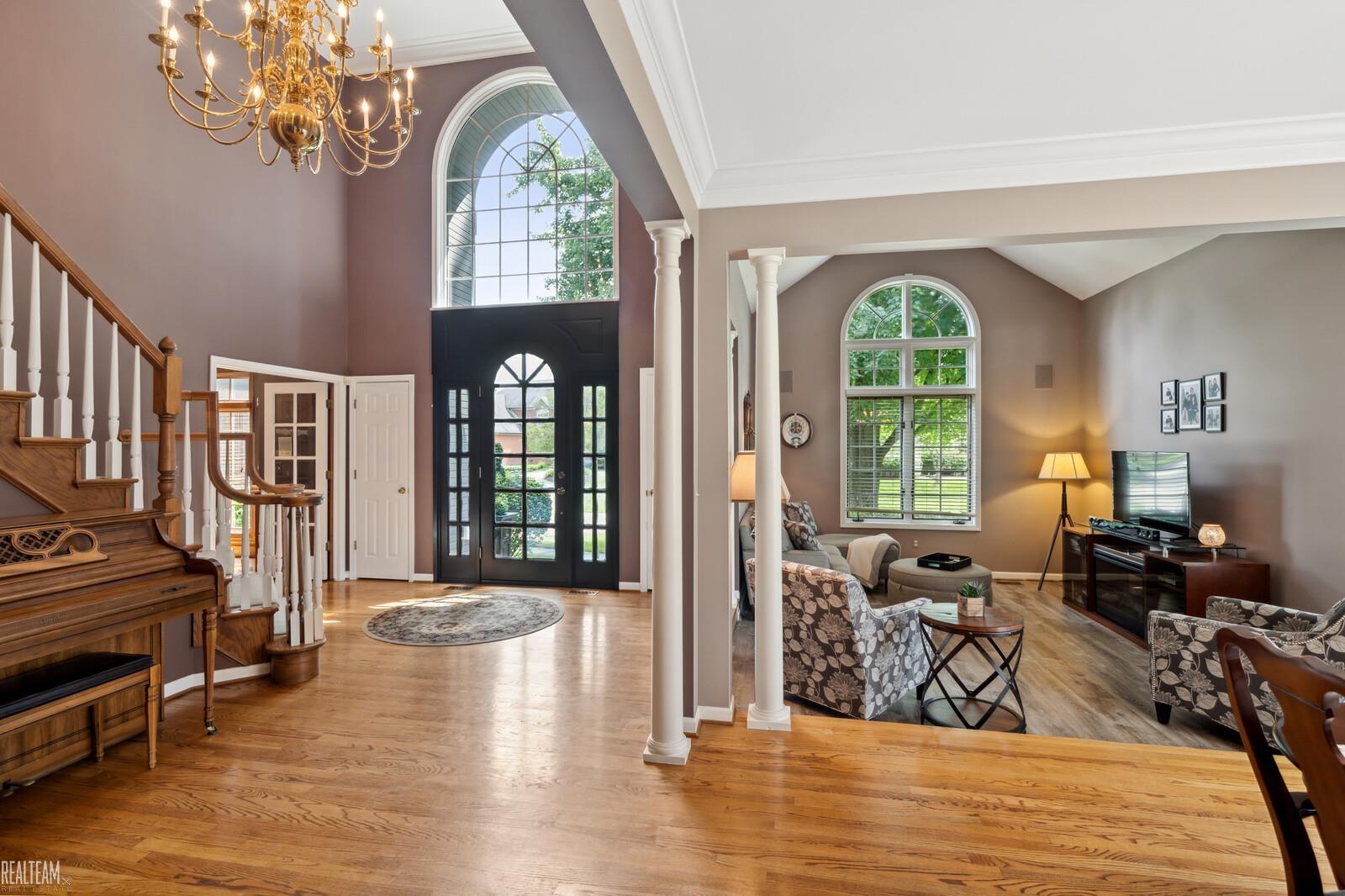4133 Oak Tree Circle Rochester, MI 48306 - Photo 7 of 65 50149801-4a97f15c-19e6-431c-bfbf-3e0833dd279d.JPG