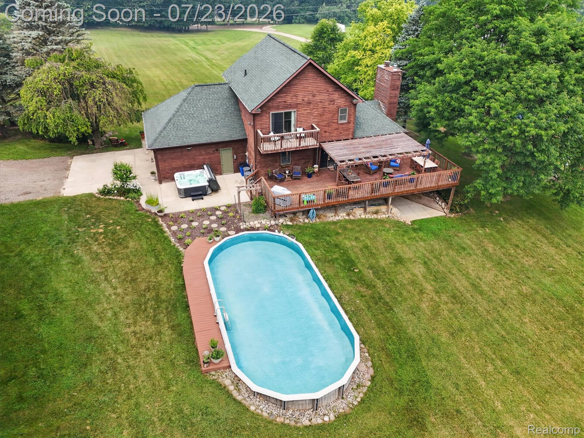 2795 Bird Road Ortonville, MI 48462 - Photo 4 of 62 04-2795-Bird-Rd-Windowstill.jpg