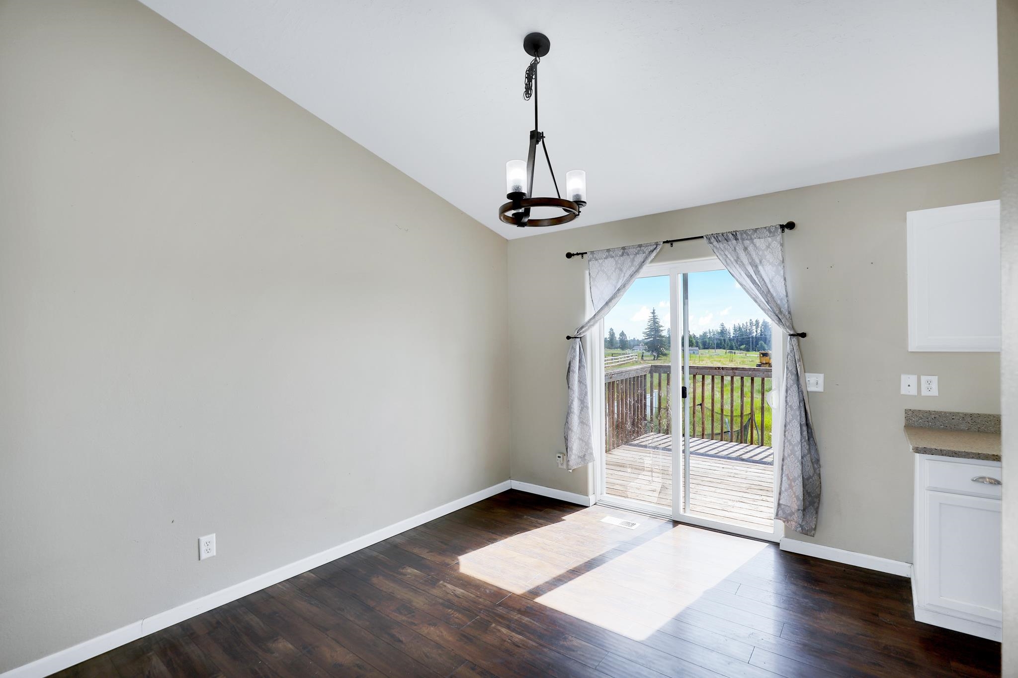 822 North Fox Ridge Road Medical Lake, WA 99022 - Photo 9 of 24 Gallery Image 9