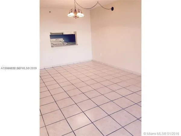 a view of a livingroom with an empty space