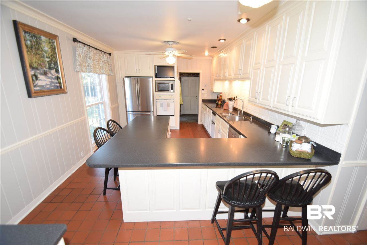 254 Island Court Mobile, AL 36606 - Photo 9 of 40