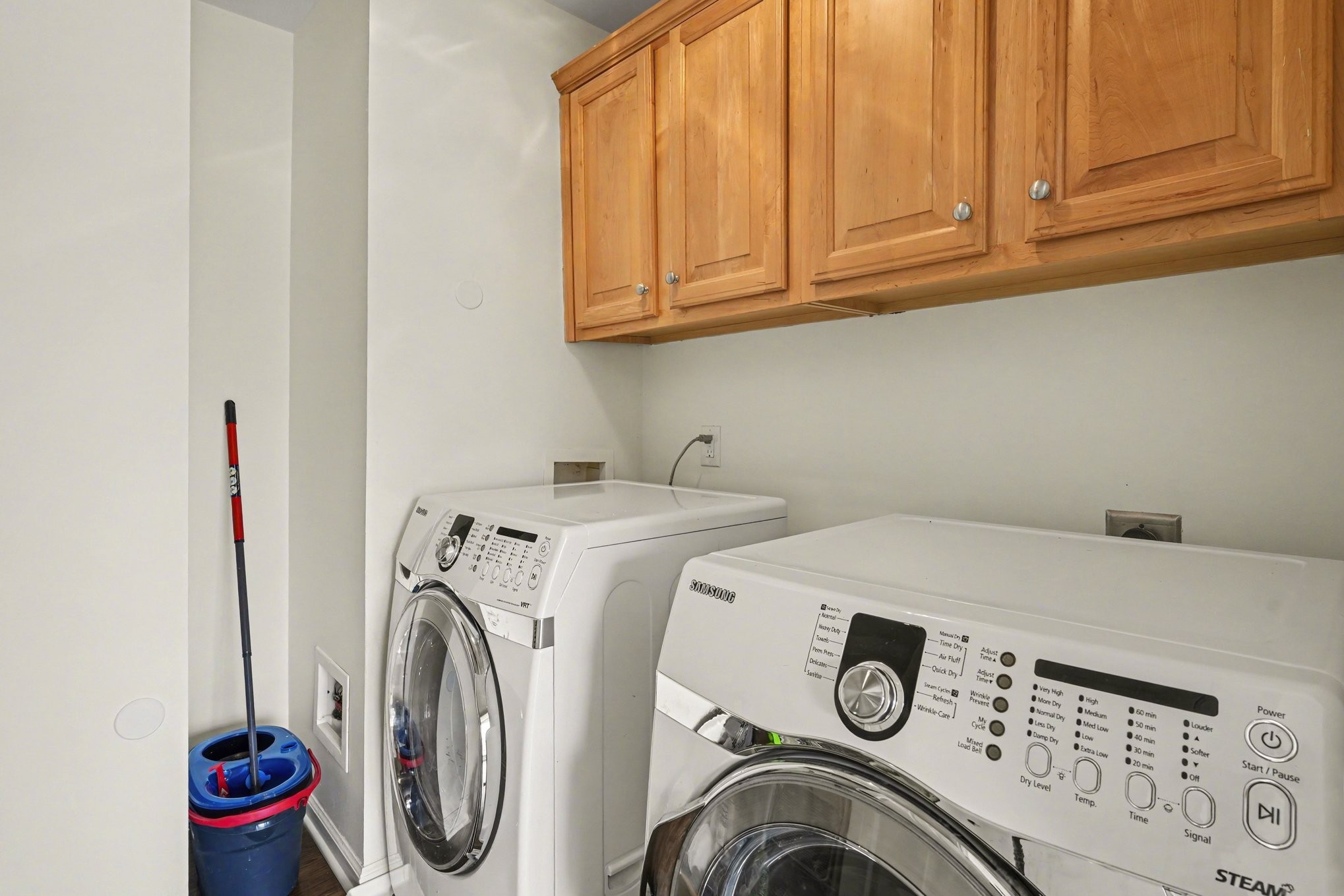 161 Fieldstone Lane Springfield, TN 37172 - Photo 22 of 26 a utility room with dryer and washer