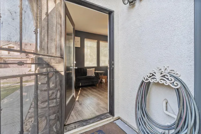 $570,000 | 432 Meadow Creek Drive, Patterson, CA 95363