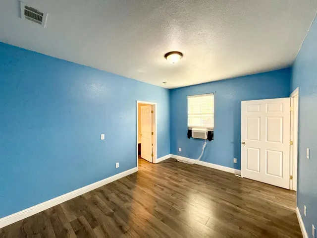 $570,000 | 432 Meadow Creek Drive, Patterson, CA 95363