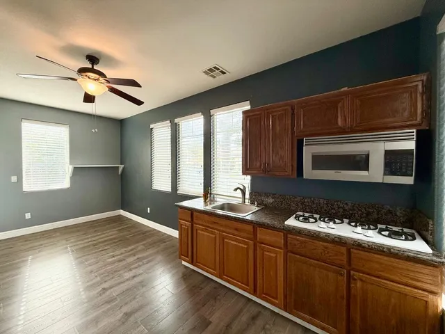 $570,000 | 432 Meadow Creek Drive, Patterson, CA 95363