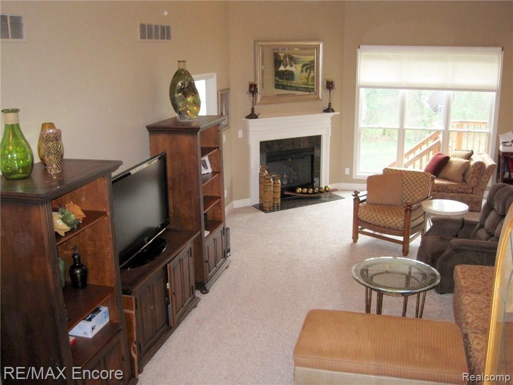 4711 Oakhurst Ridge Road Clarkston, MI 48348 - Photo 10 of 30