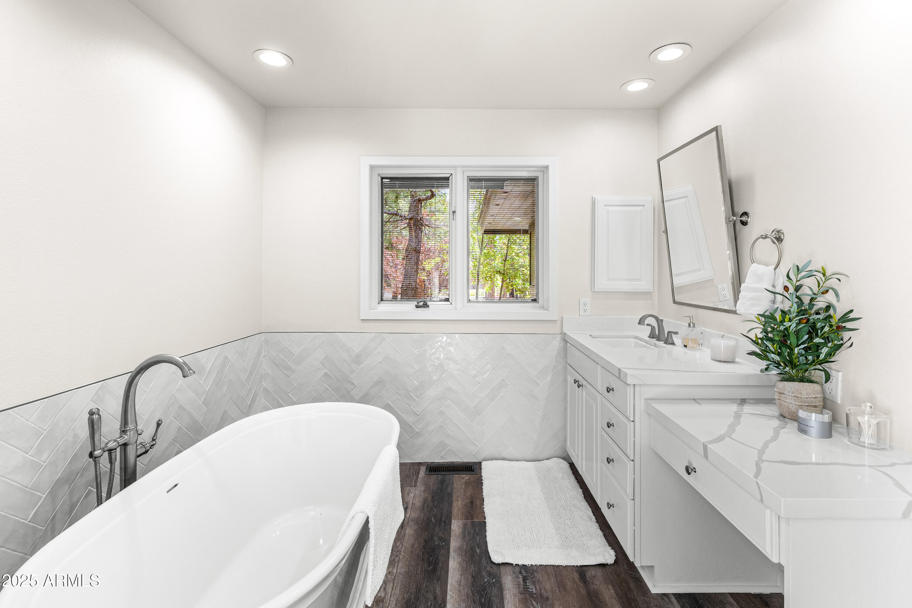 3511 Bear Howard Flagstaff, AZ 86005 - Photo 4 of 44 CP-27