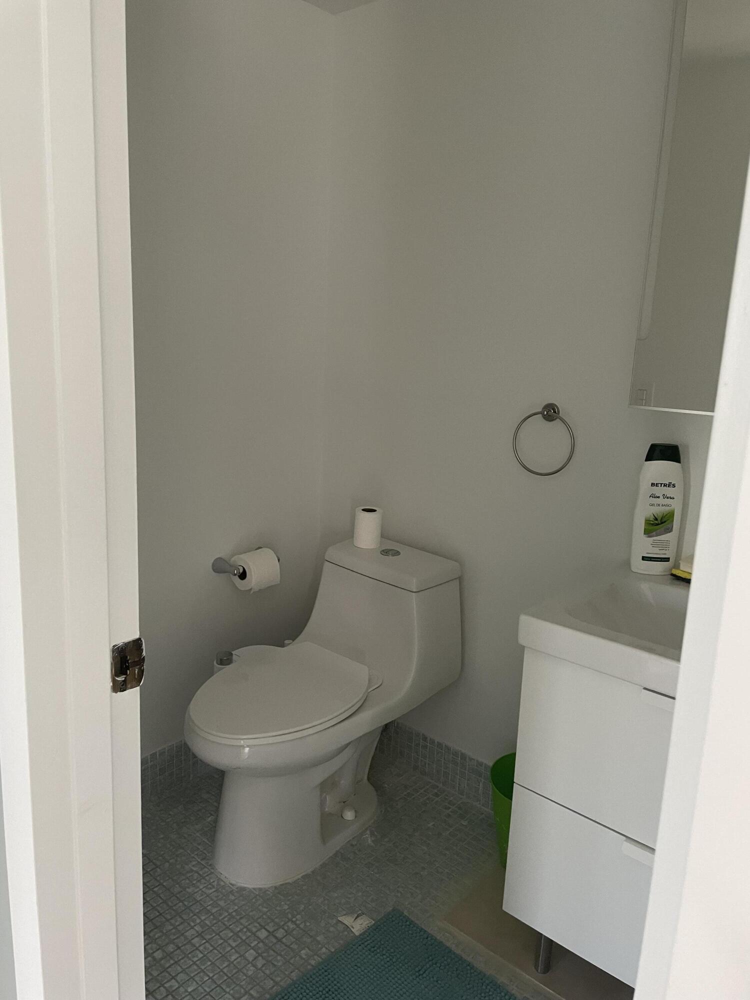 84 Preston F, Unit 84B Boca Raton, FL 33434 - Photo 9 of 20 IMG_1011