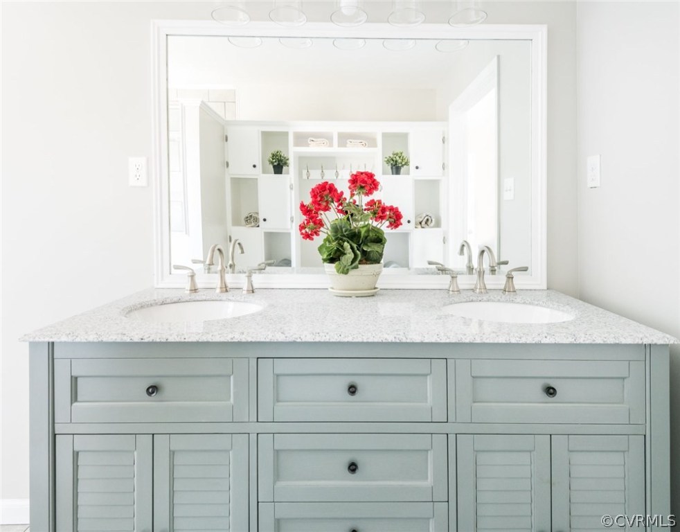 13130 Queensgate Road Midlothian, VA 23114 - Photo 26 of 42 a bathroom with a granite countertop sink and a mirror