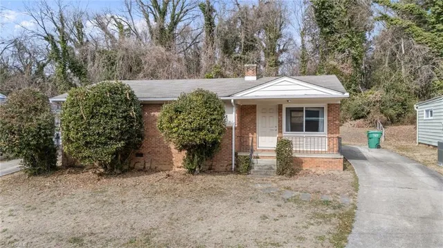 $175,000 | 613 Woodridge Lane, High Point, NC 27262