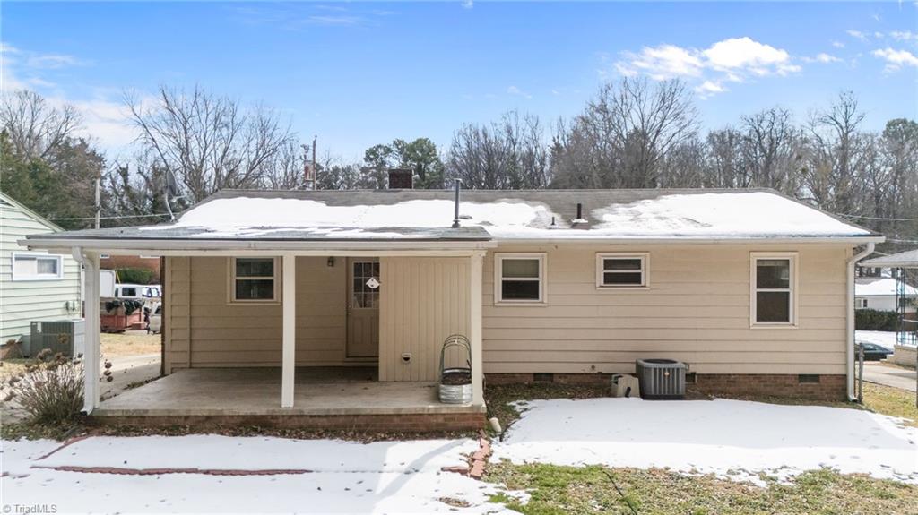 613 Woodridge Lane High Point, NC 27262 - Photo 16 of 19