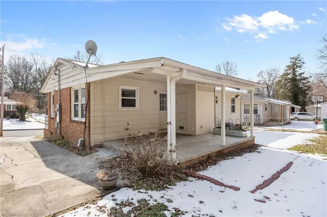 $175,000 | 613 Woodridge Lane, High Point, NC 27262