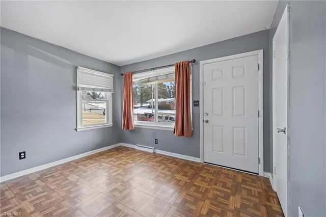 $175,000 | 613 Woodridge Lane, High Point, NC 27262