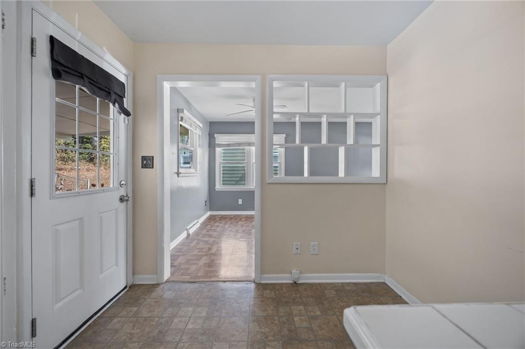 613 Woodridge Lane High Point, NC 27262 - Photo 7 of 19