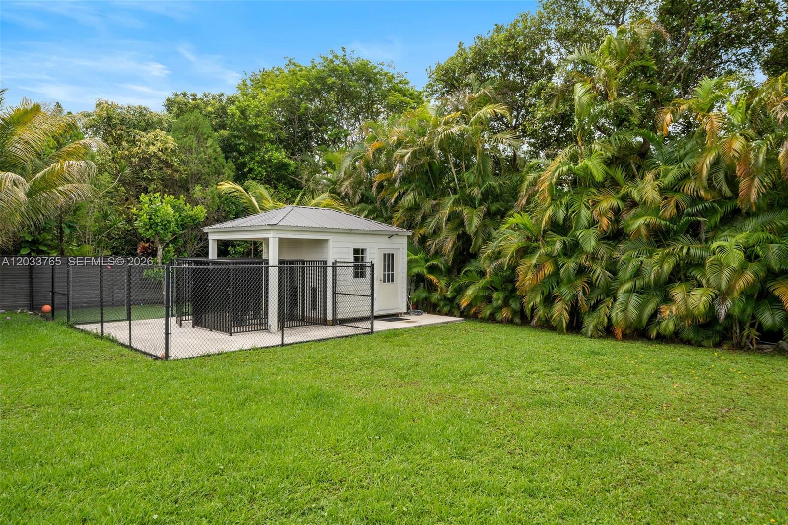 8535 Southwest 100th Avenue Miami, FL 33176 - Photo 35 of 36