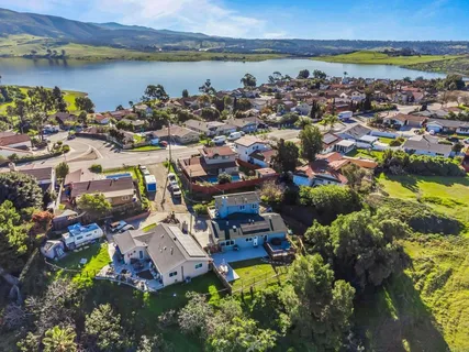 $865,000 | 166 Lakeview Avenue, Spring Valley, CA 91977
