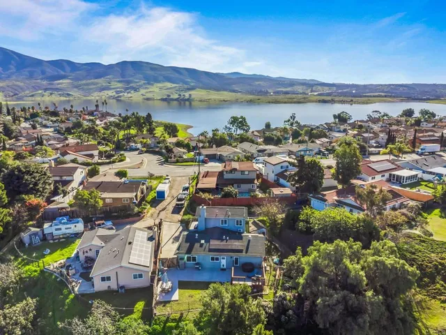 $800,000 | 166 Lakeview Avenue, Spring Valley, CA 91977