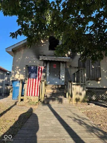 $15,000 | 3235 North 21st Street, Terre Haute, IN 47804