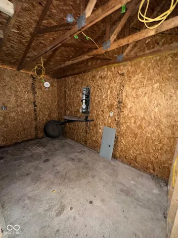 $15,000 | 3235 North 21st Street, Terre Haute, IN 47804