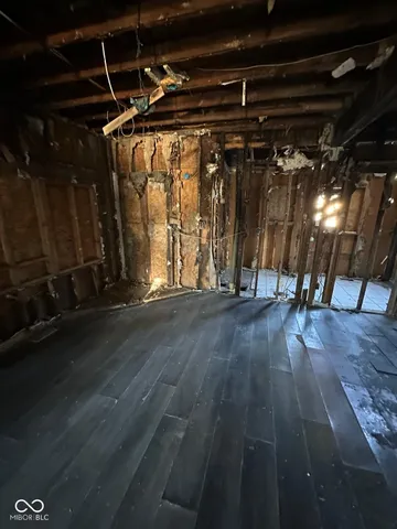 $15,000 | 3235 North 21st Street, Terre Haute, IN 47804