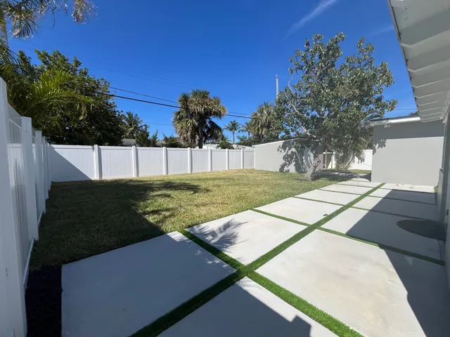 $4,950 | 355 Maddock Street, West Palm Beach, FL 33405