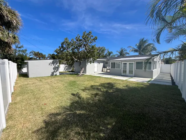 $4,950 | 355 Maddock Street, West Palm Beach, FL 33405
