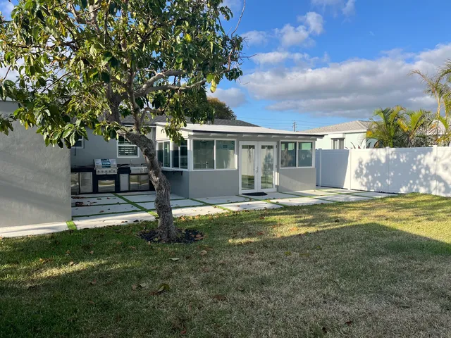 $4,950 | 355 Maddock Street, West Palm Beach, FL 33405