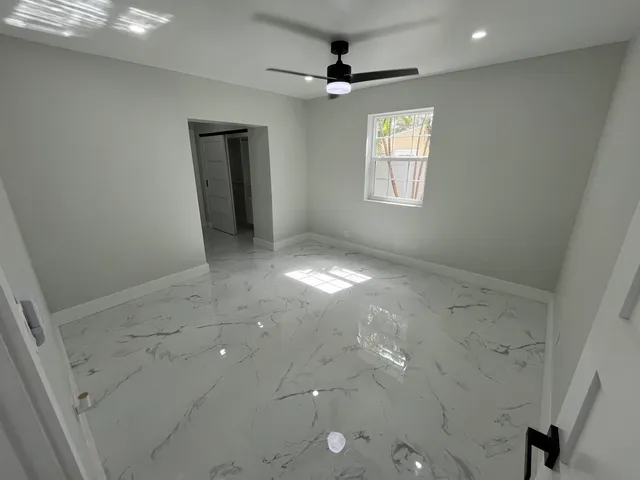 $4,950 | 355 Maddock Street, West Palm Beach, FL 33405