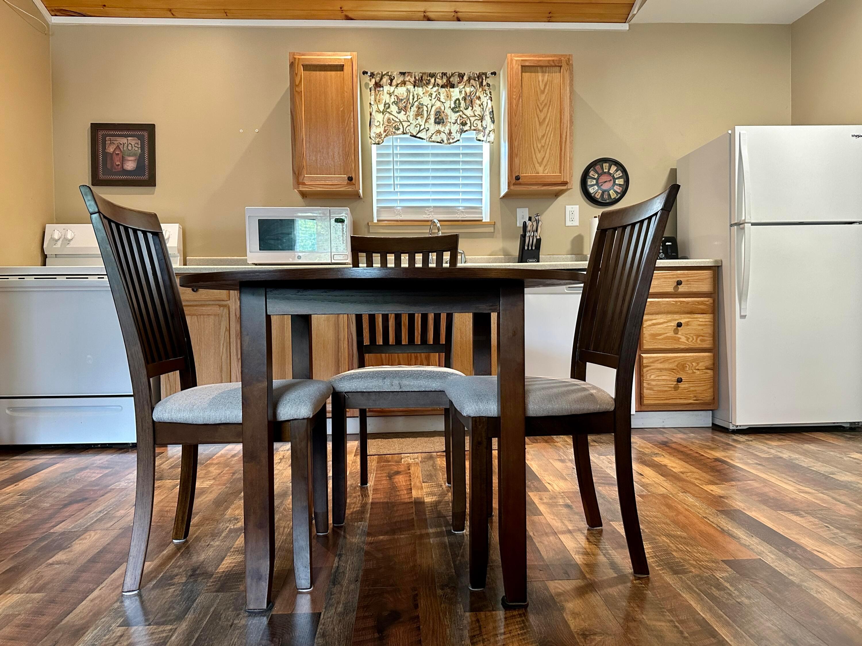 40230 Waggoner Road Pomeroy, OH 45769 - Photo 14 of 24 14. Dining Area