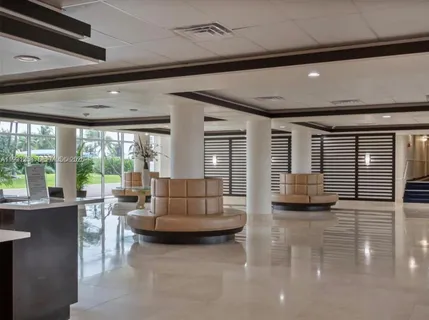 $900,000 | 5005 Collins Avenue, Unit 1506, Miami Beach, FL 33140