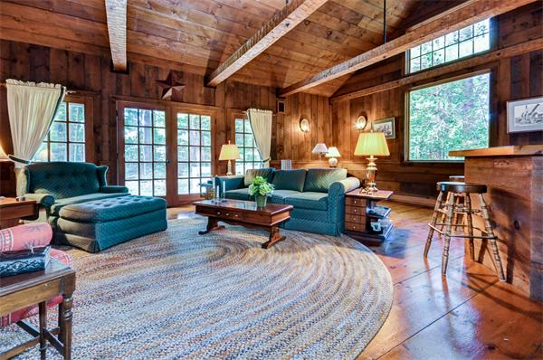 4 Betty Road Walpole, MA 02081 - Photo 12 of 27 Gallery Image 12